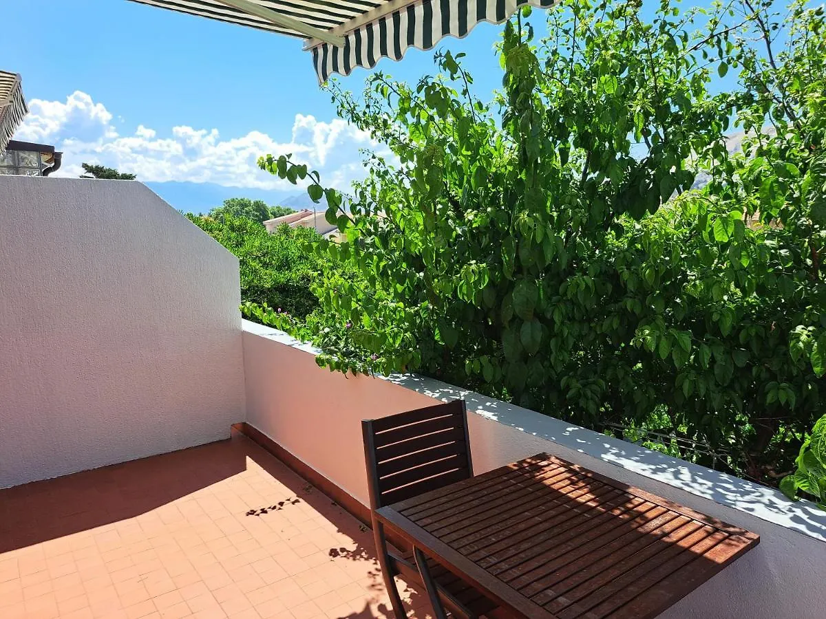Apartment Rooms Anica Baska